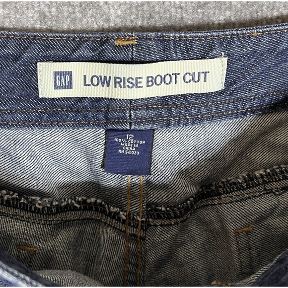 GAP Low Rise Boot Cut Trouser Jeans Womens Size 12 Blue Denim Flap Pockets - Picture 3 of 9